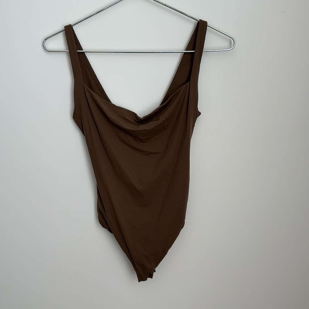 Skims Fits Everybody Square Neck Bodysuit